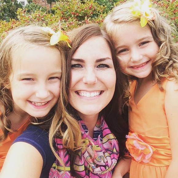 Meet your Posher, Heather - Picture 1 of 1